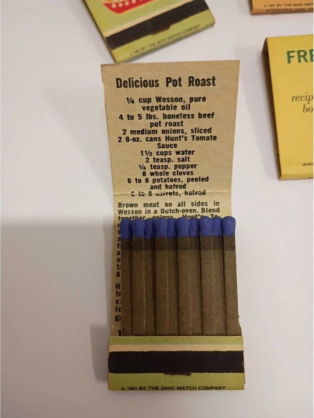 1963 Lot of 19 Hunts Tomato Sauce Ketchup Matchbooks W/ Recipes 4 Colors~New ~